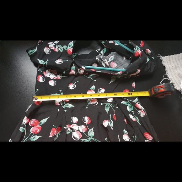 Cherries Jayna - Picture 5 of 5